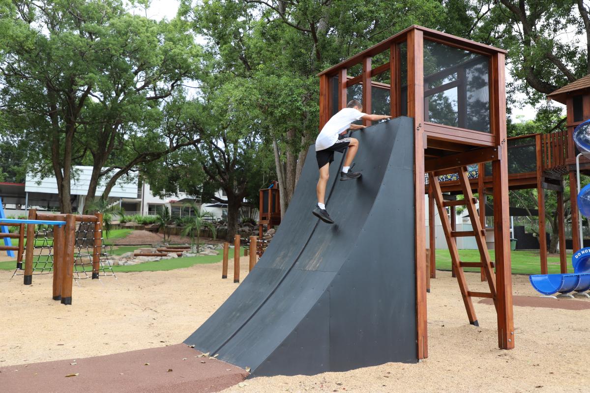 At what age do children stop playing in school playgrounds?
